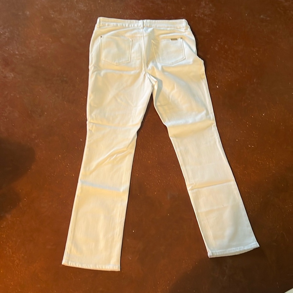 Chicos so slimming girlfriend jeans NWOT - Picture 2 of 4
